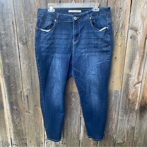 9th & Main Blue Denim Ankle Skinny Jeans SZ. 18W
